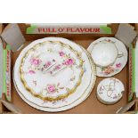 A SMALL COLLECTION OF ROYAL CROWN DERBY POSIES, ROYAL PINXTON ROSES AND JAPAN PATTERN PLATES AND