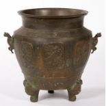 A JAPANESE BRONZE JARDINIERE, 29CM H, EARLY 20TH C