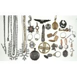 MISCELLANEOUS ANTIQUE AND VINTAGE COSTUME JEWELLERY AND WATCHES