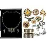 MISCELLANEOUS VICTORIAN AND LATER COSTUME JEWELLERY, INCLUDING SILVER BANGLES, MARCASITE BROOCHES,