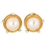 A PAIR OF MABÉ PEARL & DIAMOND GOLD EARRINGS, UNMARKED, W 20MM, 19.8G ++GOOD CONDITION