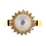 A SPLIT PEARL AND DIAMOND 18CT GOLD CLUSTER RING. PEARL DIAMETER 7.53MM, 3.3G, SIZE M ++GOOD