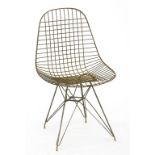 CHARLES & RAY EAMES. A DKR WIRE CHAIR, DESIGNED 1951, MANUFACTURED 1950S-60S, 83CM H ++SURFACE RUST