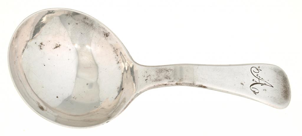 A GEORGE IV SILVER CADDY SPOON, WITH ROUND BOWL, INITIALLED A, 8CM L, MAKER'S MARK RUBBED,