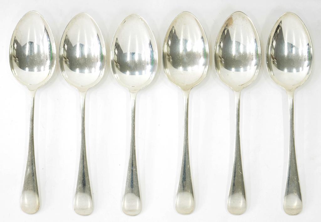 A SET OF SIX GEORGE V SILVER DESSERT SPOONS, OLD ENGLISH PATTERN, SHEFFIELD 1933, 11OZS