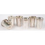 JUDAICA. A SET OF FIVE GEORGE V SILVER MINIATURE BEAKERS, 4CM H, LONDON 1926 AND 1927 AND A