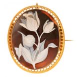A CAMEO BROOCH IN GOLD, UNMARKED, 50 X 40MM, 12.2G++GOOD CONDITION