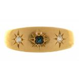 A GYPSY SET SAPPHIRE AND DIAMOND RING IN 22CT GOLD, MAKER'S MARK TM&CO, BIRMINGHAM 1891, 2.7G,