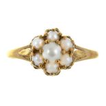 A MABÊ PEARL CLUSTER RING IN 9CT GOLD, MAKER'S MARK SJ, LONDON 1987, 1.45G, SIZE J++GOOD CONDITION