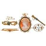 A VICTORIAN GEM SET GOLD PENCIL, UNMARKED, A GEM SET PENDANT IN 9CT GOLD, A SHELL CAMEO BROOCH IN