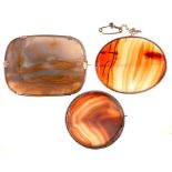 THREE AGATE BROOCHES IN GOLD, TWO MARKED 9CT, OTHER UNMARKED, 46G++GOOD CONDITION