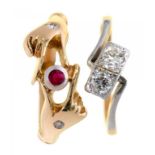 A DIAMOND RING IN GOLD, UNMARKED AND A RUBY AND DIAMOND RING IN GOLD, UNMARKED, 5G, SIZES H, M++GOOD