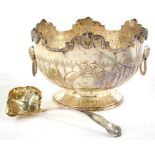 AN EPNS PUNCH BOWL WITH RAM'S HEAD HANDLES, 31CM D AND A PUNCH LADLE, KING'S PATTERN