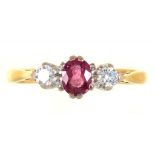 A RUBY AND DIAMOND 18CT GOLD RING, BIRMINGHAM 1988, MAKER'S MARK H&M, 2.6G, SIZE N++GOOD CONDITION