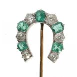 AN EMERALD AND DIAMOND STICK PIN in gold, 66mm, 4.55g++Good condition