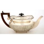 A VICTORIAN SILVER GADROONED OBLONG TEAPOT, 13CM H, LONDON 1890, 20OZS 10DWTS