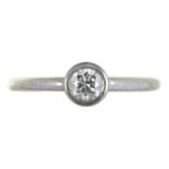 A DIAMOND SOLITAIRE RING IN PLATINUM, WEIGHING APPROX 0.12CT, LONDON 2002, 4.3G, SIZE L ++GOOD