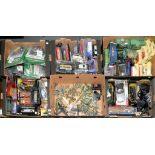 MISCELLANEOUS MODELS, INCLUDING FIRE ENGINES, TANKS, CARS, ETC, MOSTLY BOXED