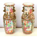 A PAIR OF CANTON FAMILLE ROSE VASES, 19.5CM H, MID 19TH C, SOME DAMAGE