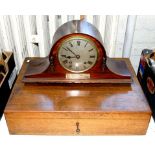 A MAHOGANY MANTEL CLOCK AND AN OAK CANTEEN FITTED WITH TWO DRAWERS, 50CM W