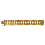 A GOLD BRACELET, MARKED 9CT, 18 CM, 30.3G++ONE CLASP CLIP MISSING