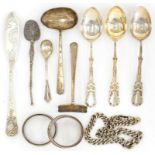 MISCELLANEOUS SMALL SILVER FLATWARE, A CHILD'S PUSHER, SILVER ALBERT AND TWO NAPKIN RINGS, LATE 19TH