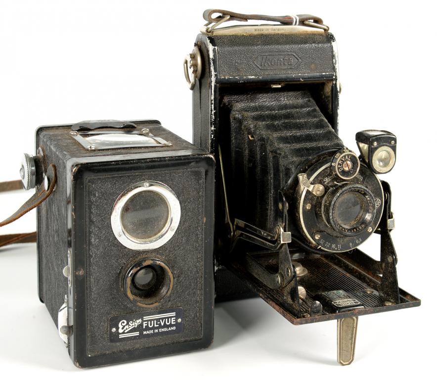 ROLL FILM CAMERAS. A ZEISS IKONTA FOLDING CAMERA AND AN ENSIGN FUL-VUE BOX CAMERA, 1930'S AND
