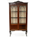 A MAHOGANY CHINA CABINET, 173CM H; 91 X 33CM