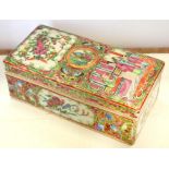 A CANTON FAMILLE ROSE RECTANGULAR BOX AND COVER, 18.5CM L, MID 19TH C