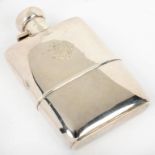 A GEORGE V SILVER HIP FLASK AND CUP, 14CM H, CHESTER 1923, 8OZS