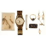 MISCELLANEOUS GOLD JEWELLERY AND OTHER ARTICLES, TO INCLUDE A GOLD BAR BROOCH AND CAMEO SET RING,