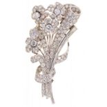 A FINE DIAMOND SPRAY BROOCH, SECOND QUARTER 20TH C 68mm, 25g++Good condition