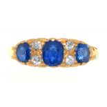 A SAPPHIRE AND DIAMOND RING IN 18CT GOLD, DATE LETTER RUBBED, 3.4G, SIZE K++GOOD CONDITION