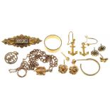 MISCELLANEOUS 9CT GOLD JEWELLERY, TO INCLUDE A GEM SET BROOCH, CHESTER 1907, 18.9G++GOOD CONDITION