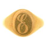 AN 18CT GOLD SIGNET RING, LONDON 1939, 9.1G, SIZE P++GOOD CONDITION