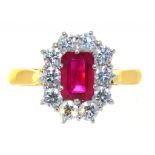 A RUBY AND DIAMOND CLUSTER RING IN 18CT GOLD, INDISTINCTLY MARKED, 6.75G, SIZE P ++GOOD CONDITION