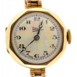 A MEDA 9CT GOLD CASED LADY'S WRISTWATCH, BIRMINGHAM 1952, 25 X 25 MM++WATCH RUNNING; GLASS