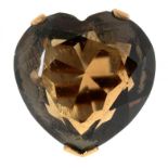 A SMOKY QUARTZ RING IN 9CT GOLD, LONDON 1971, 10.7G, SIZE O++GOOD CONDITION