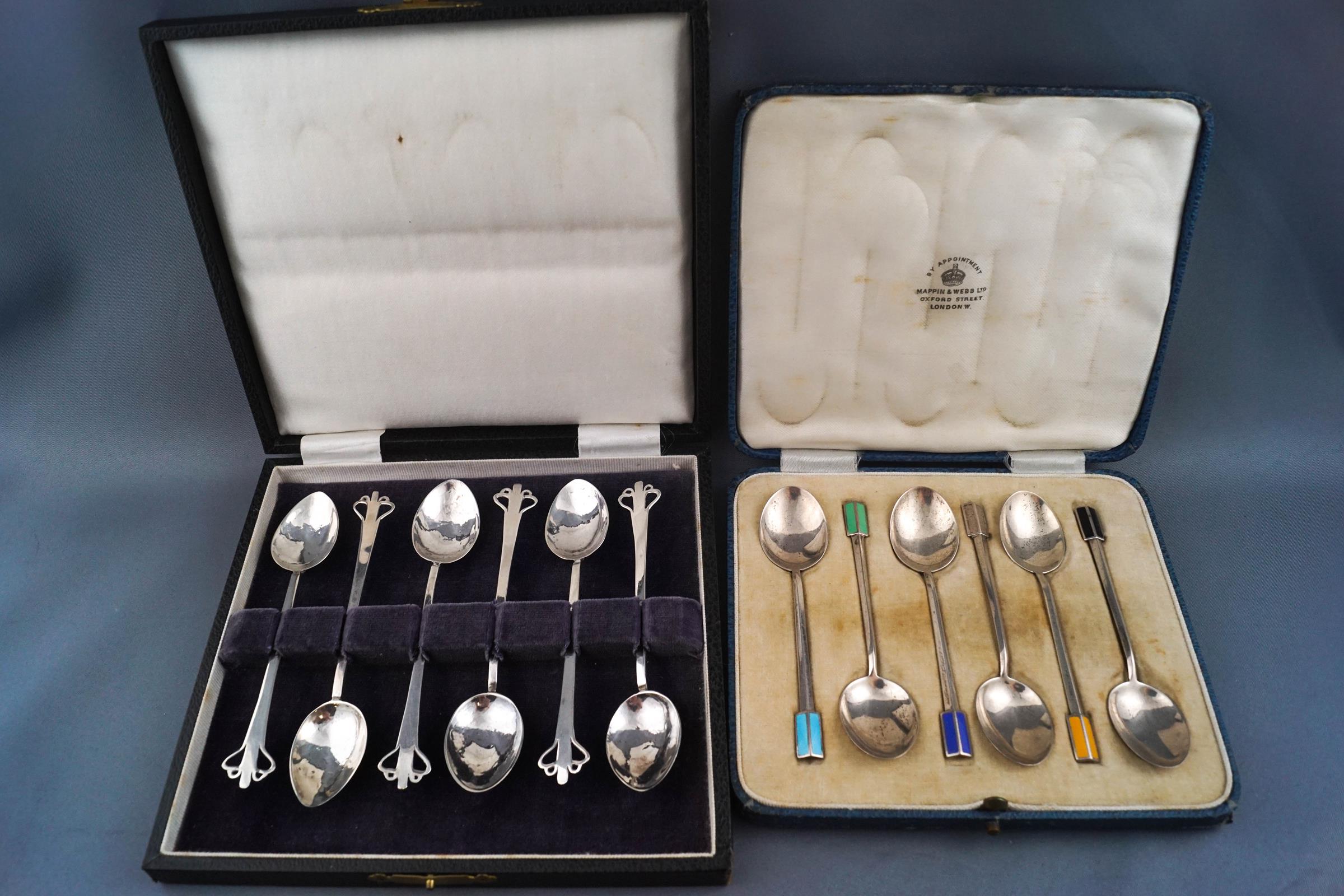 A set of six early 20th century coffee spoons,