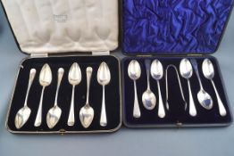 A set of six silver tea spoons and sugar tongs, in original case, London 1905,