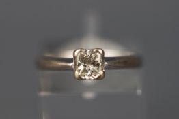 A white gold single stone ring set with a princess cut diamond 5.00mm x 4.60mm. Colour: H/I.