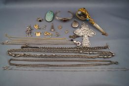 A collection of gold and costume jewellery, including; a small 9ct gold padlock clasp,