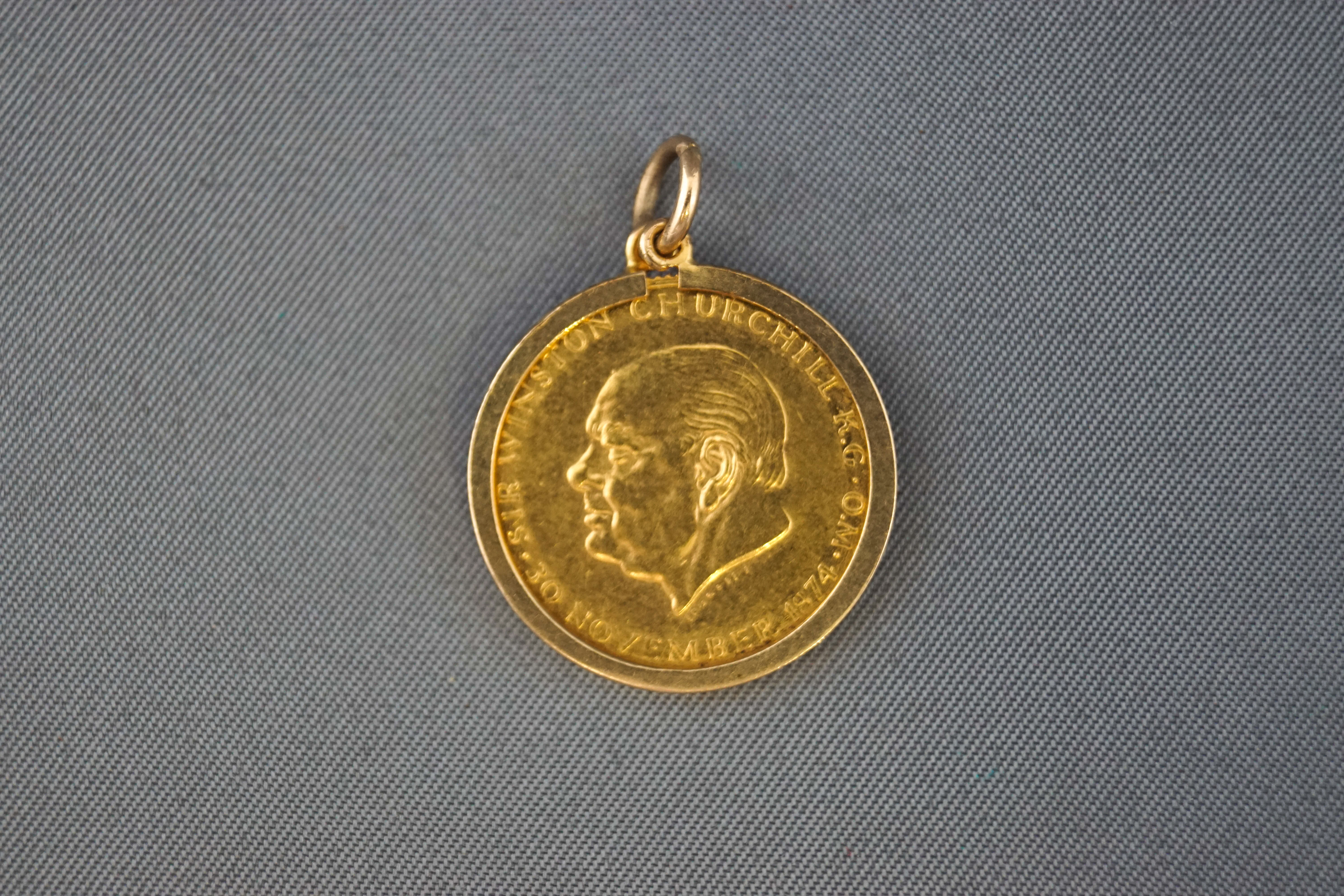 A Winston Churchill half sovereign dated 30 November 1874 in 9ct plain mount. 4. - Image 2 of 2