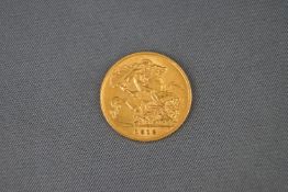 A 22ct yellow gold half sovereign loose coin. Dated 1912. 4.