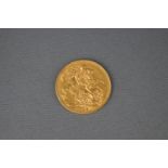 A 22ct yellow gold full sovereign loose coin. Dated 1913. 8.