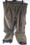 A Beretta Goretex fleece lined pair of trousers (size 40)