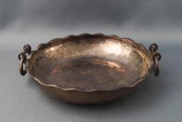 A Peruvian white metal two handled bowl, marked 925, 15.