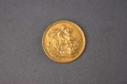 A 22ct yellow gold full sovereign coin, dated 1901 8.