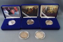 A collection of coins to include a 2007 silver proof crown diamond wedding,