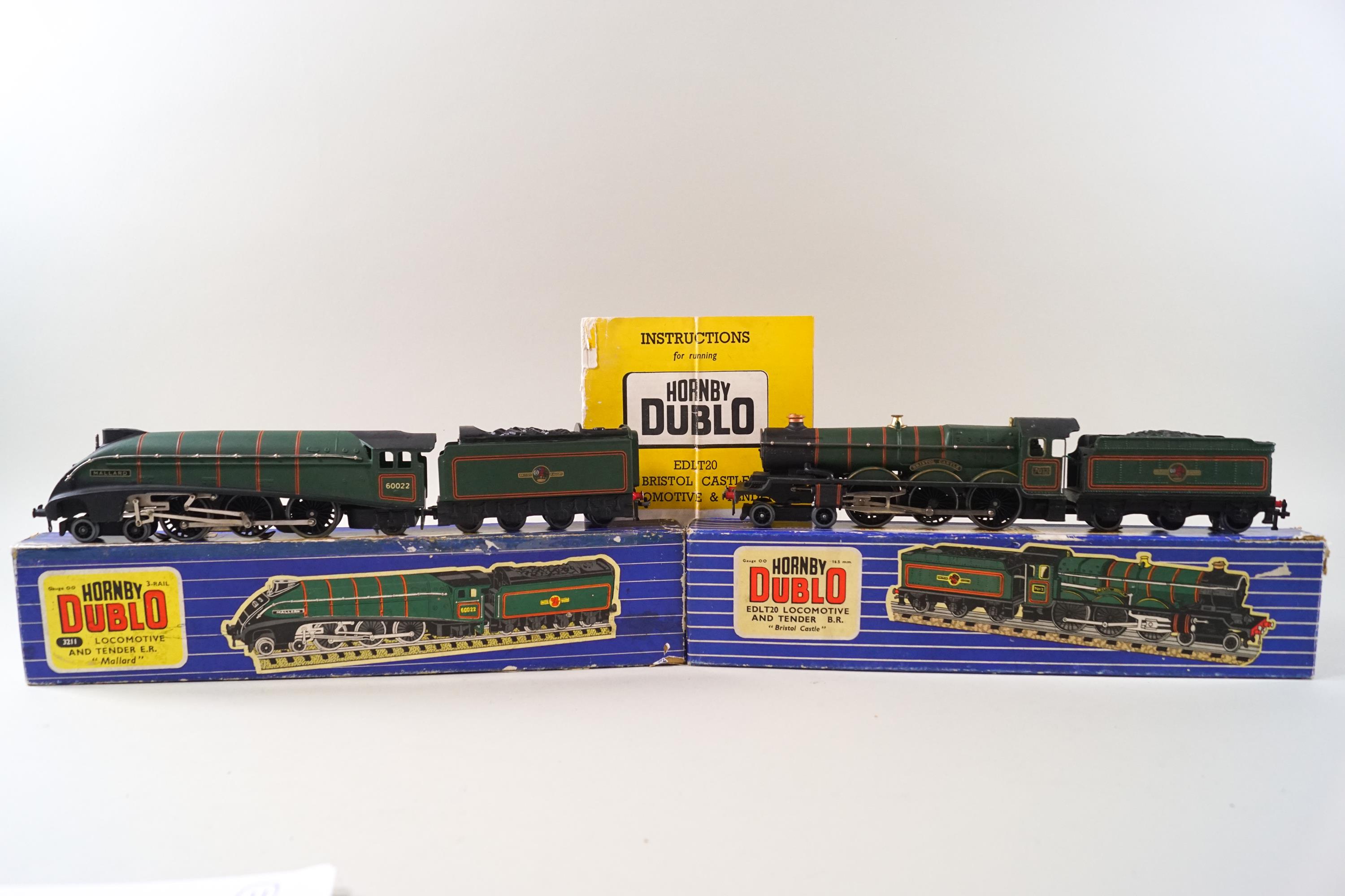 Hornby Dublo: 3211 "Mallard" Locomotive and tender,